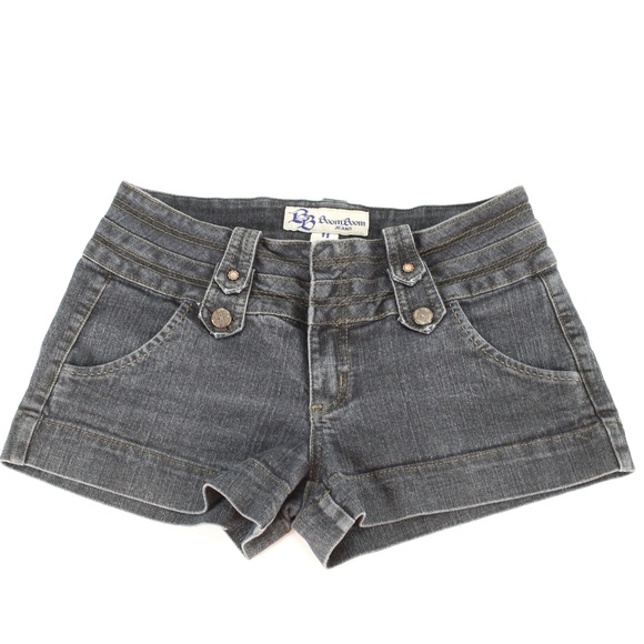 Shorts Jeans Femme BOOM BOOM Taille 3 - Coupe 26.5 X 12 Pouces (Occasion Très Bon État)